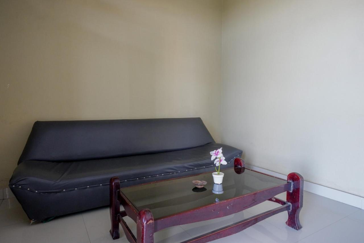 Reddoorz Syariah At Jalan Jenderal Sudirman Palopo Otel Dış mekan fotoğraf