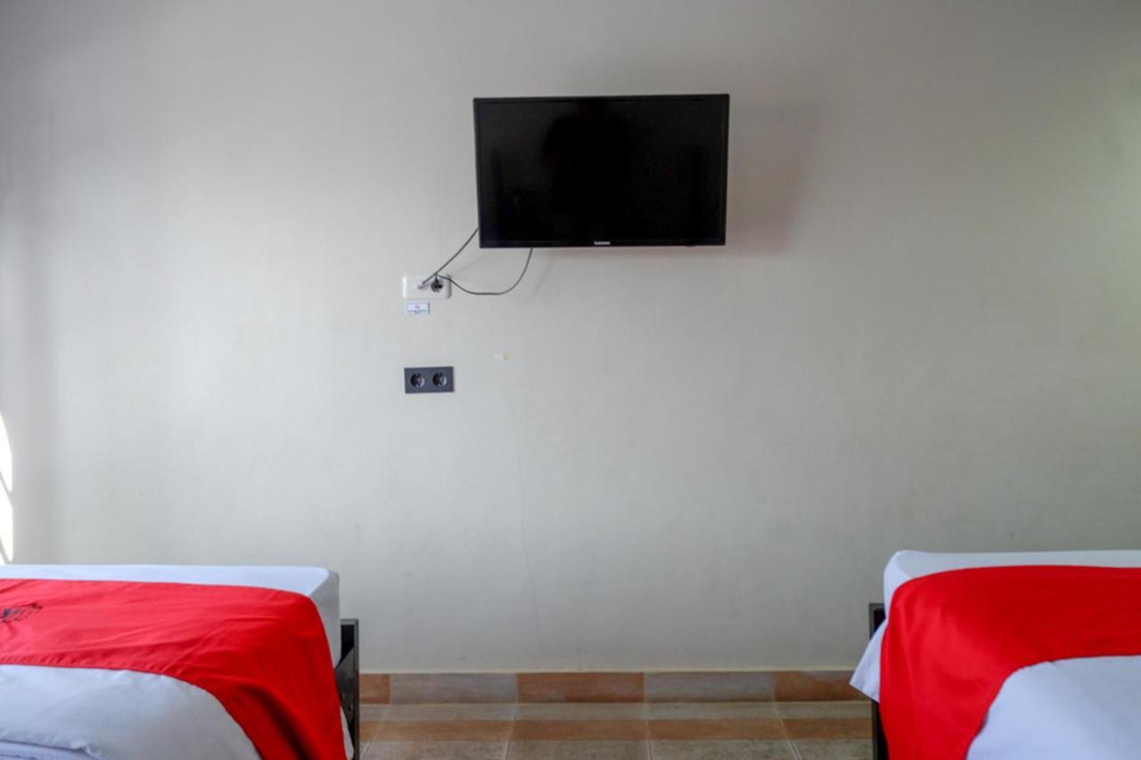 Reddoorz Syariah At Jalan Jenderal Sudirman Palopo Otel Dış mekan fotoğraf